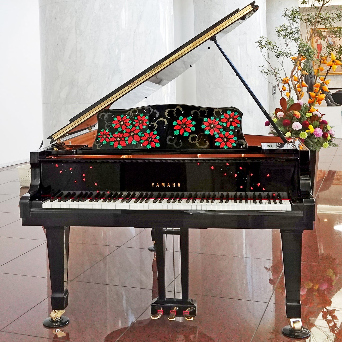 彩輝光蒔絵「冬の笑美」(グランドピアノ譜面台)制作費