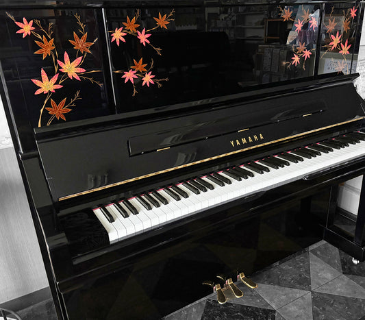 彩輝光蒔絵「音紅葉」(アップライトピアノ上前板)制作費
