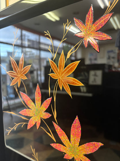 Coût de production des laques « Oto Momiji » (panneau avant supérieur d'un piano droit) aux couleurs éclatantes.